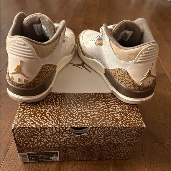 Nike Air Jordan 3 Palomino - Picture 4 of 8